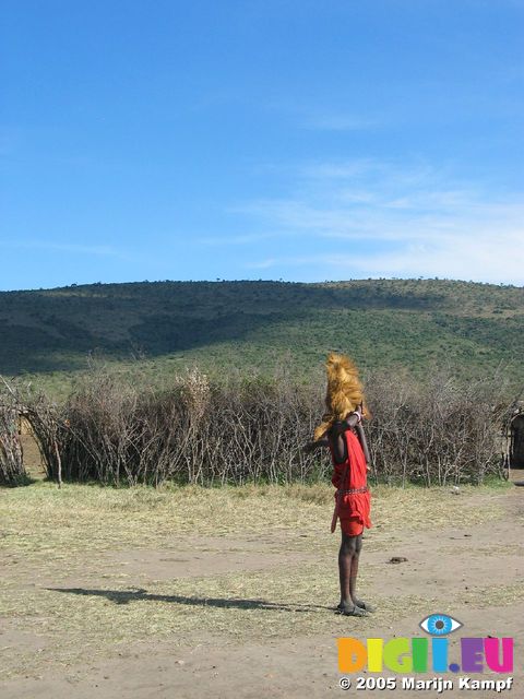 14538 Masai horn playing warrior